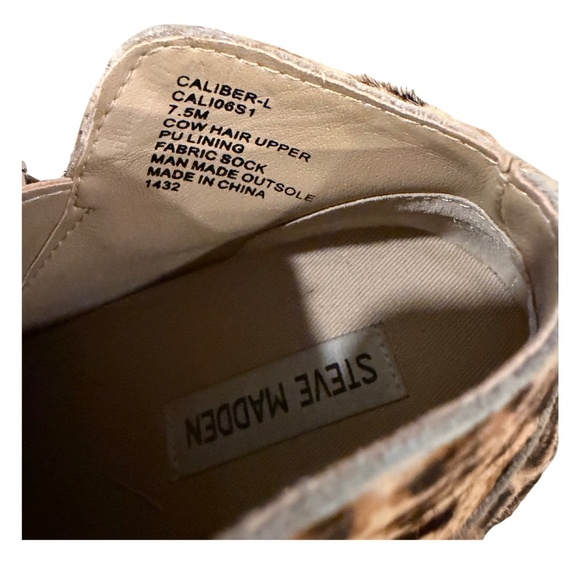 Steve Madden Woman Wedge Sneaker Bootie Cheetah, size 7.5, Zippers - worn 2x - Picture 6 of 7